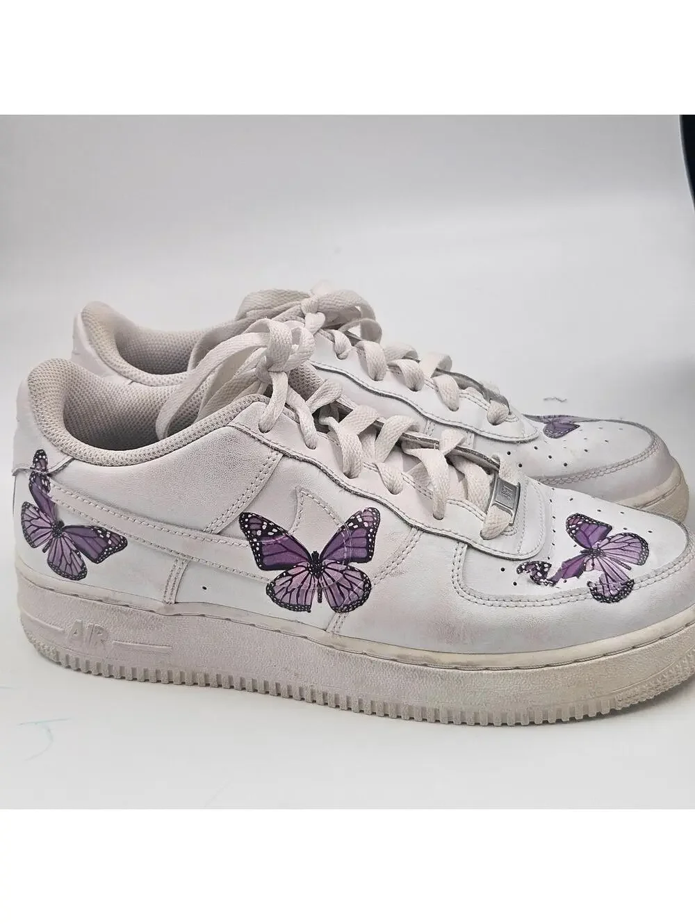 Nike Air Force 1 Women White Custom purple Butterfly Sneakers Youth7/Woman's 8.5 - Picture 3 of 9